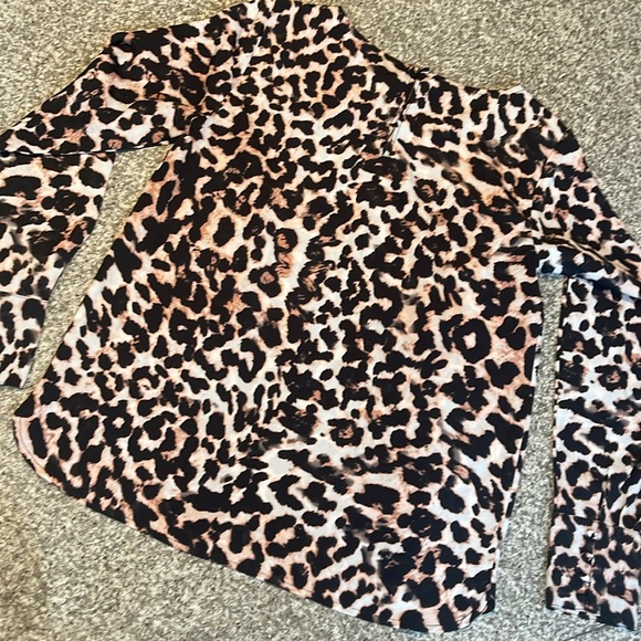 Limited Leopard Print Long Sleeve Top - Picture 4 of 5